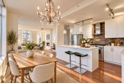 2403-1001 Homer Street  Vancouver, BC V6B 1M9