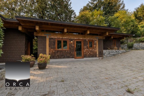 5363 Kew Cliff Road , West Vancouver, BC V7W 1M3 2