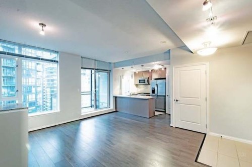 20XX-1211 Melville Street , Vancouver, BC V6E 0A7 4