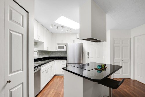 B310-40120 Willow Crescent  Squamish, BC V8B 0L7