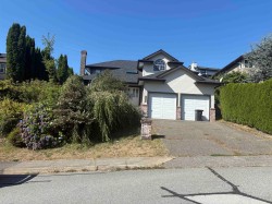 740 Clearwater Way  Coquitlam, BC V3C 6A3