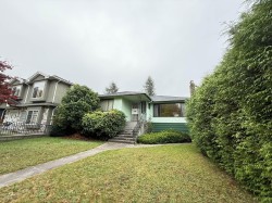 928 31st Avenue E Vancouver, BC V5V 2X4