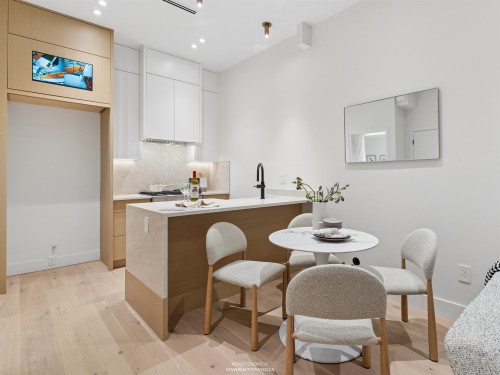 2543 2Nd Avenue E, Vancouver, BC 