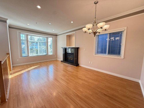 3021 29th Avenue E, Vancouver, BC V5R 1V9 3