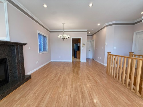 3021 29th Avenue E, Vancouver, BC V5R 1V9 4