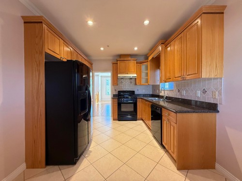 3021 29th Avenue E, Vancouver, BC V5R 1V9 5
