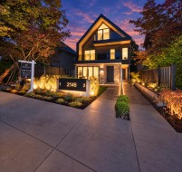 1-2145 Napier Street  Vancouver, BC V5L 2P1