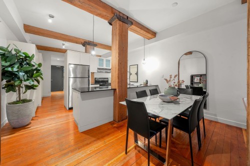 204-310 Water Street  Vancouver, BC V6B 1B6