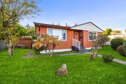 107 Sapper Street New Westminster, BC V3L 3Y6