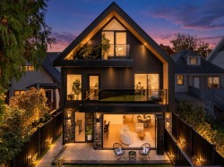 2-2145 Napier Street  Vancouver, BC V5L 2P1