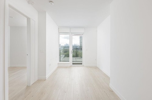 5xx-2181 Madison Avenue , Burnaby, BC V5C 0N4 4