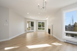 321-7453 Moffatt Road  Richmond, BC V6Y 3W1