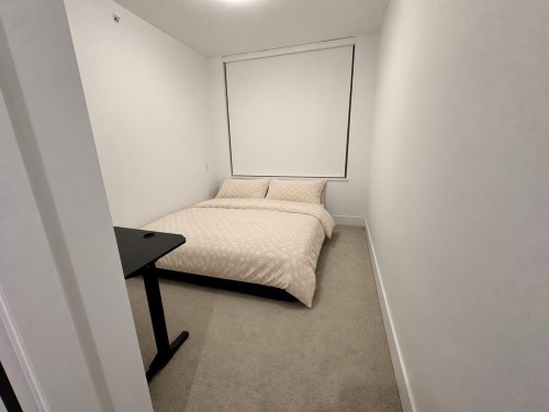 5xx-8750 University Crescent , Burnaby, BC V5A 0G9 3