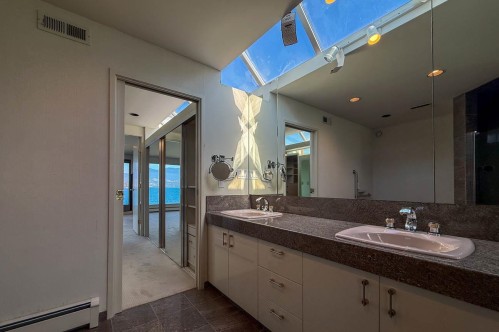2515 Point Grey Road, Vancouver, BC 