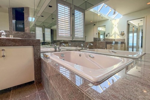 2515 Point Grey Road, Vancouver, BC 