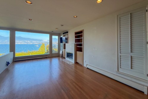 2515 Point Grey Road, Vancouver, BC 