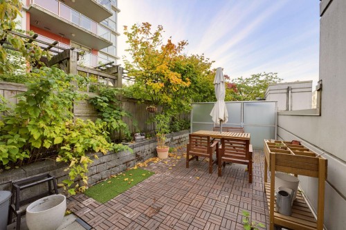 TH7-125 Columbia Street  New Westminster, BC V3L 0G8