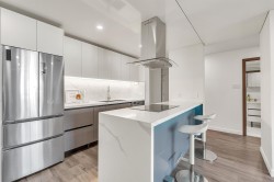 1207-2016 Fullerton Avenue  North Vancouver, BC V7P 3E6