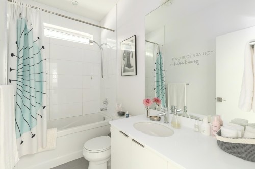 572 16Th Avenue E, Vancouver, BC 