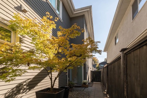 572 16Th Avenue E, Vancouver, BC 