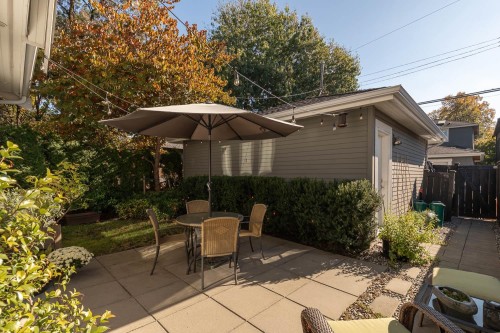 572 16Th Avenue E, Vancouver, BC 