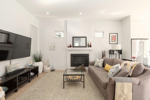 572 16Th Avenue E, Vancouver, BC 