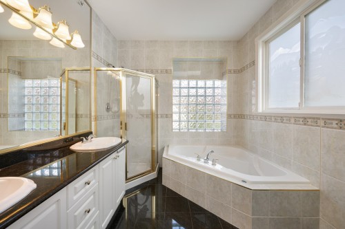 7483 West Boulevard, Vancouver, BC 