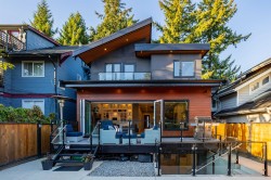 426 W 17th Avenue Vancouver, BC V5Y 2A2