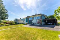 4646 Charlotte Court Burnaby, BC V5G 2R8