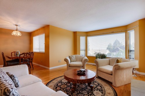 468 Cariboo Crescent, Coquitlam, BC 