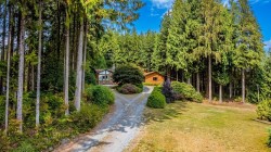 27573 Sayers Crescent Maple Ridge, BC V2W 1N3