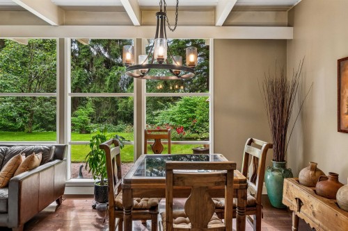 455 Macbeth Crescent, West Vancouver, BC 