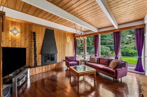 455 Macbeth Crescent, West Vancouver, BC 