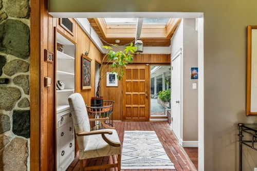 455 Macbeth Crescent, West Vancouver, BC 