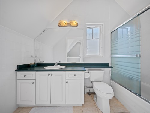533 8Th Avenue E, Vancouver, BC 