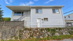 7590 Fraser Street  Vancouver, BC V5X 3W6