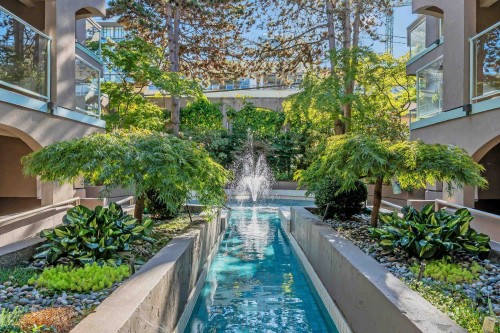 106-1082 8th Avenue W Vancouver, BC V6H 1C4