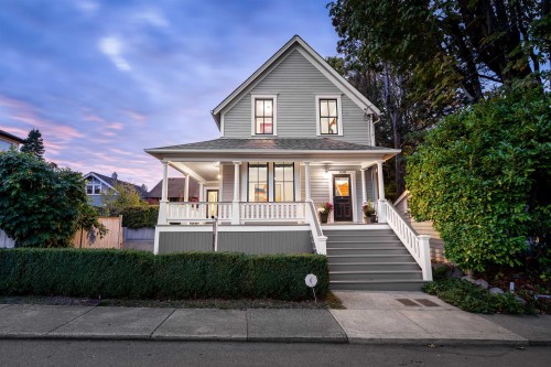 109 Oakland Street  New Westminster, BC V3L 1P5