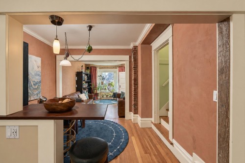 1761 4Th Avenue E, Vancouver, BC 
