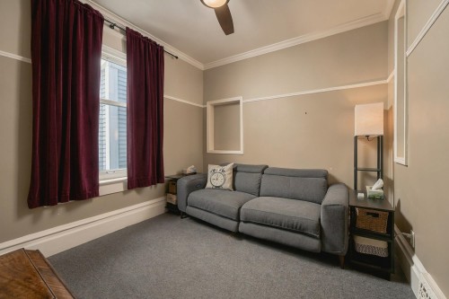 1761 4Th Avenue E, Vancouver, BC 