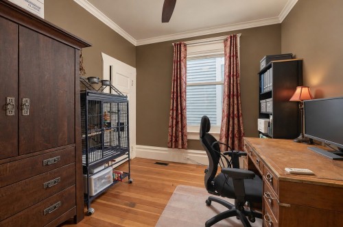 1761 4Th Avenue E, Vancouver, BC 