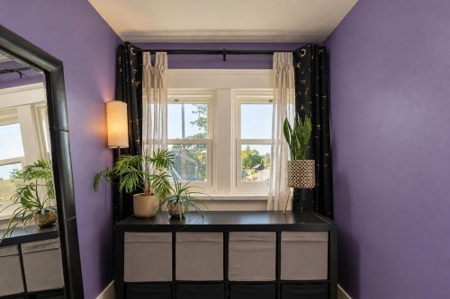 1761 4Th Avenue E, Vancouver, BC 