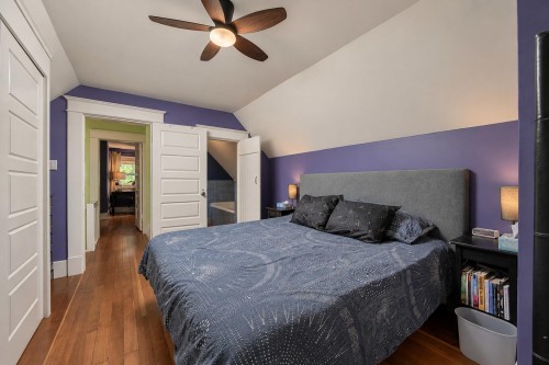 1761 4Th Avenue E, Vancouver, BC 