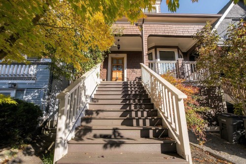 1761 4Th Avenue E, Vancouver, BC 
