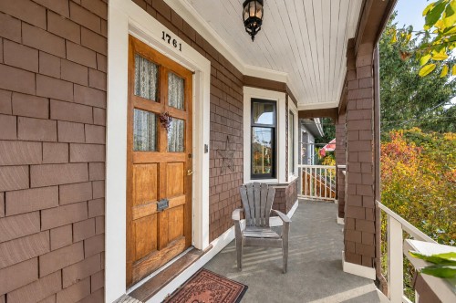 1761 4Th Avenue E, Vancouver, BC 