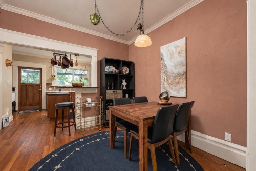 1761 4Th Avenue E, Vancouver, BC 