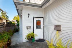 607 Sunset Avenue  Coquitlam, BC V3K 2B8