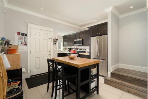 518 11Th Avenue E, Vancouver, BC 