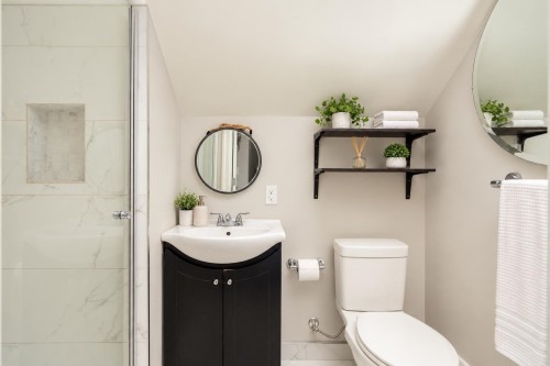 518 11Th Avenue E, Vancouver, BC 
