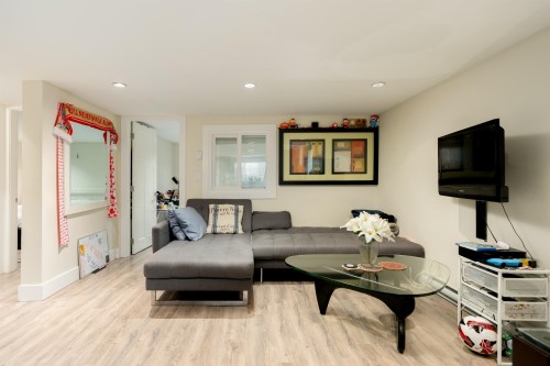 518 11Th Avenue E, Vancouver, BC 